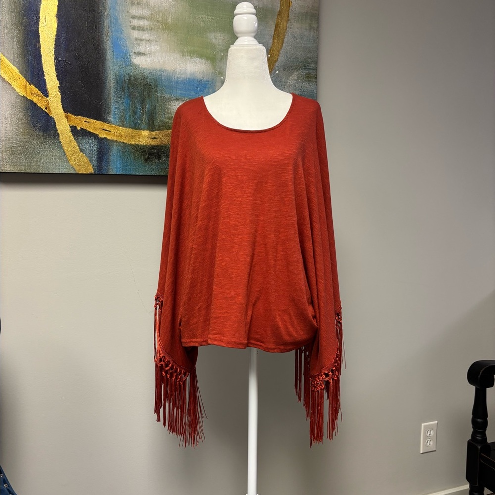 Ariat Women's Red Fringe Top/poncho/pullover